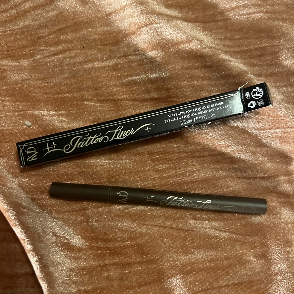 KVD tattoo liner in shade mad max brown